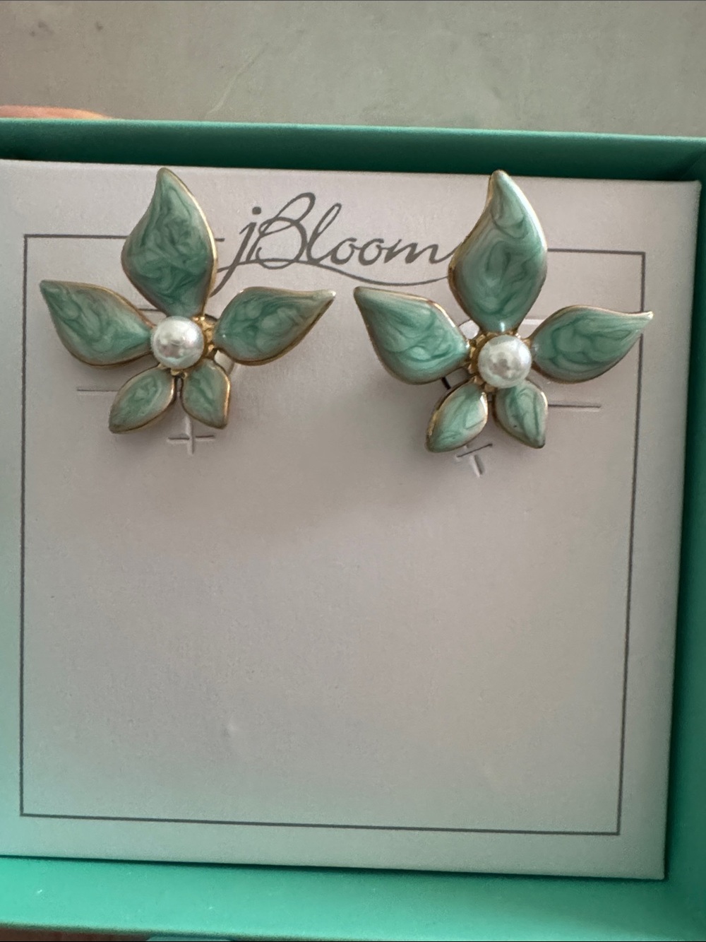 bloom Mint Green Enamel Floral Pearl Stud Earrings Women’s Fashion Jewelry
